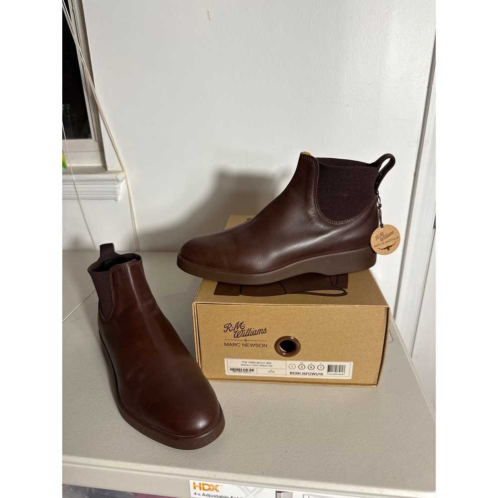 RM Williams Marc Newson Yard Boot 365 Walnut Leather Chelsea Boots Mens 11 B539L